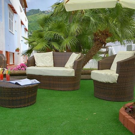 Iris Hotel Форио Экстерьер фото