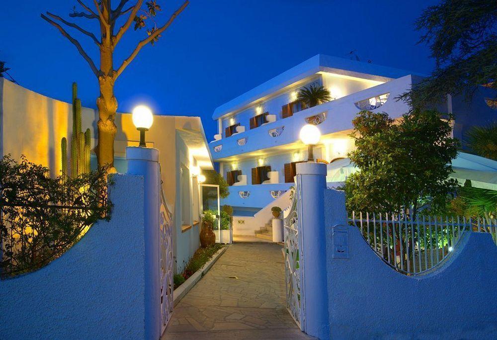 Iris Hotel Форио Экстерьер фото